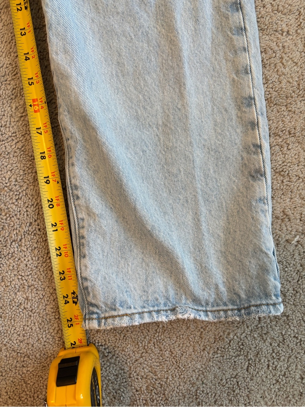 Levi's Women's Ribcage Straight Ankle Jeans in Light Wash Blue Size 29 - Picture 3 of 5